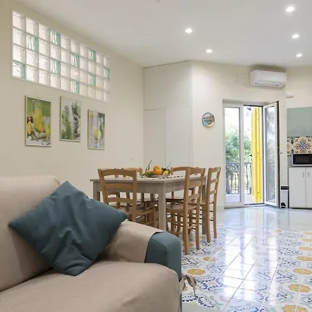 Sorrentovibes - Modern Apartment With Terrace, Swimming Pool&Tennis Exterior photo