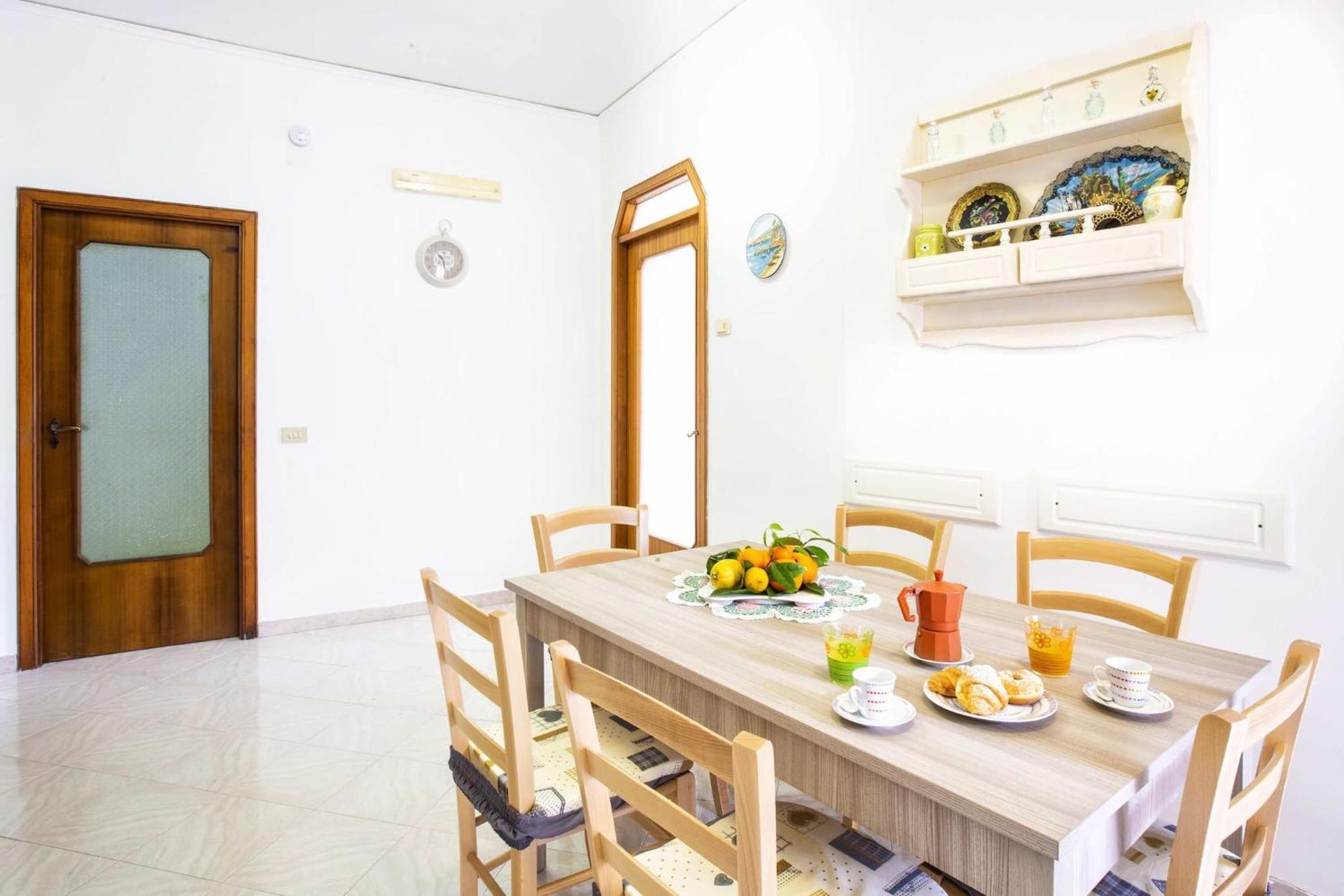 Sorrentovibes - Modern With Terrace, Swimming Pool&tennis Apartment Sorrent