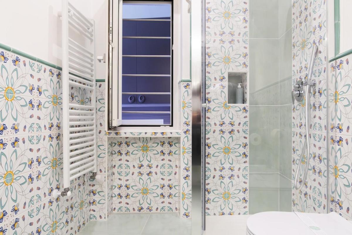 Sorrentovibes - Modern With Terrace, Swimming Pool&tennis Apartment