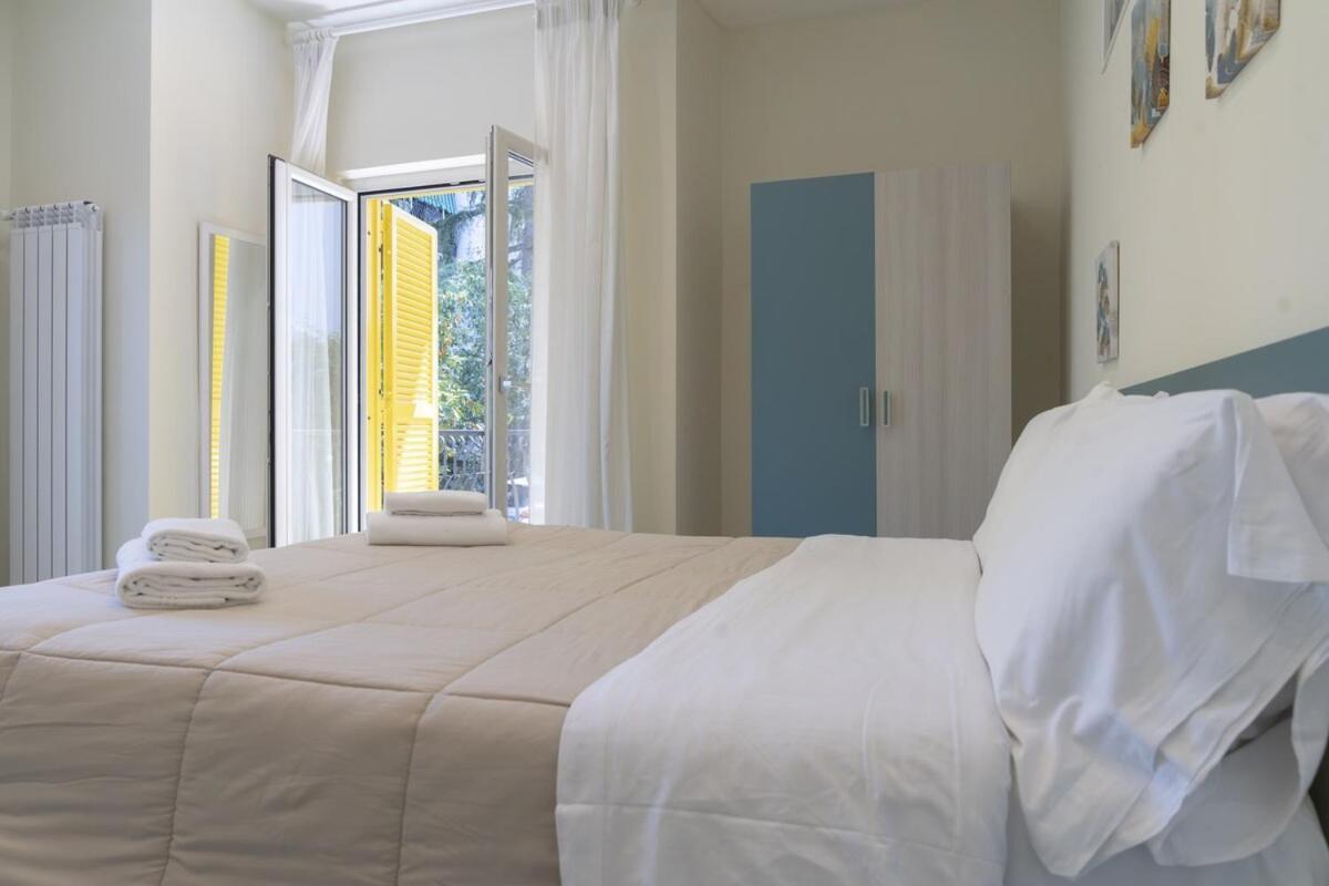 Sorrentovibes - Modern With Terrace, Swimming Pool&tennis * Sorrent